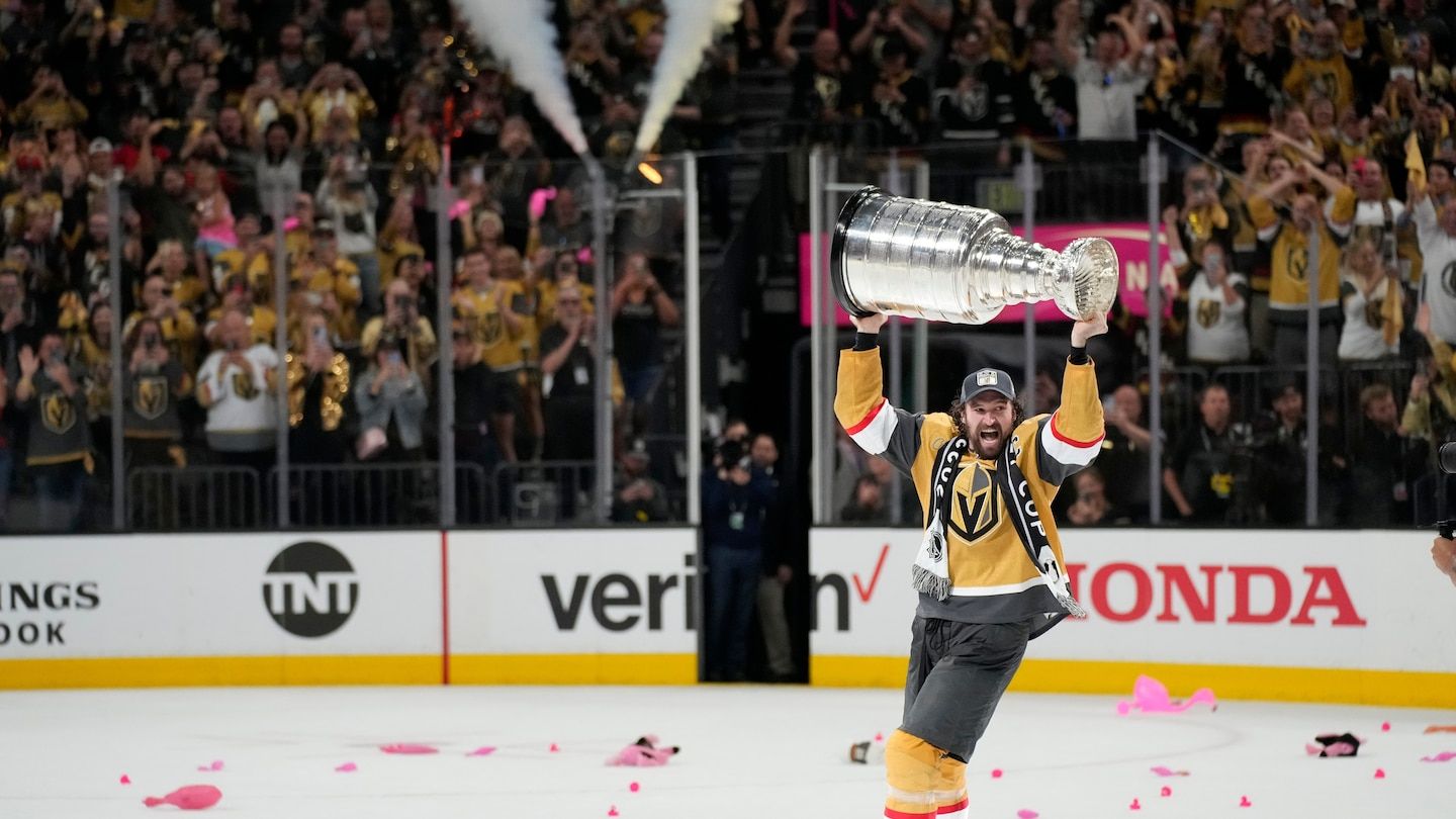 Golden Knights trounce Panthers to win Stanley Cup for first time