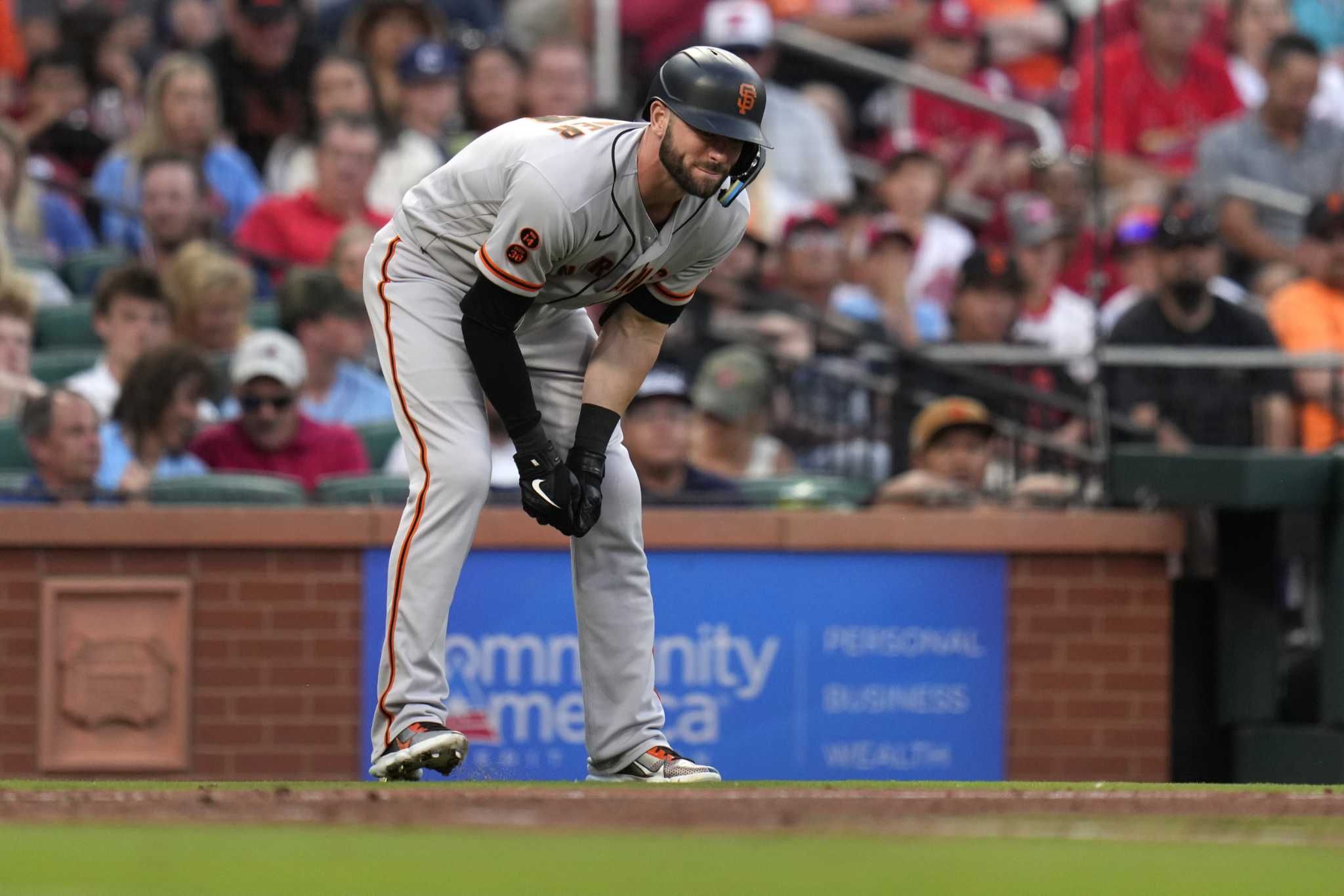 Giants win, but Mitch Haniger fractures forearm and J.D. Davis sprains