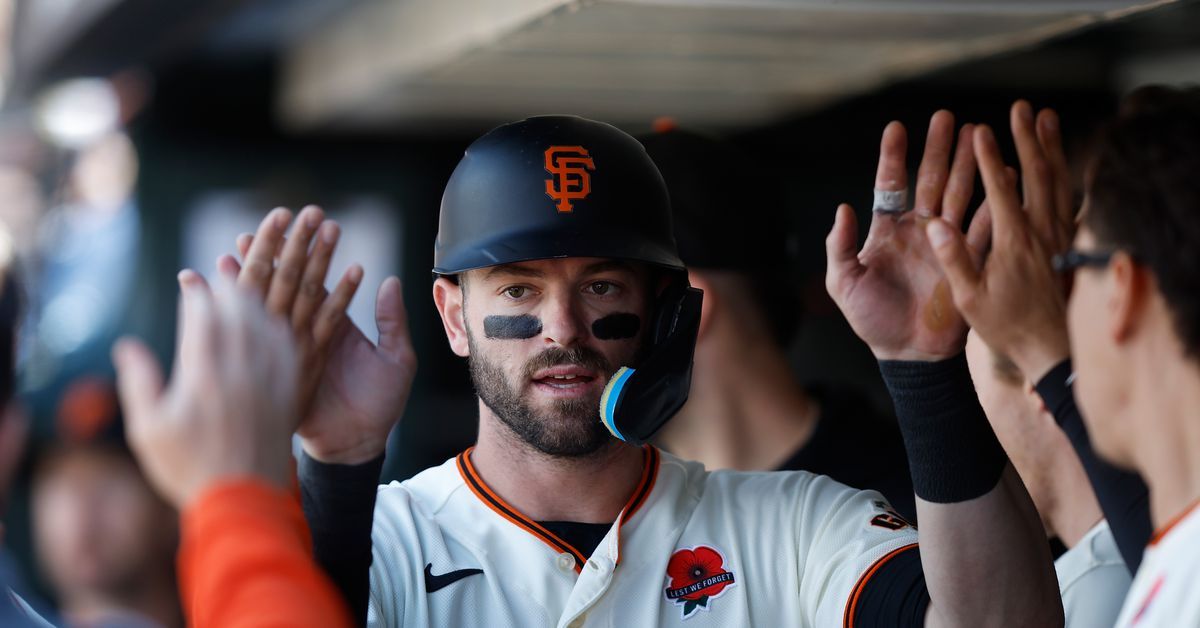 Mitch Haniger has a fractured forearm