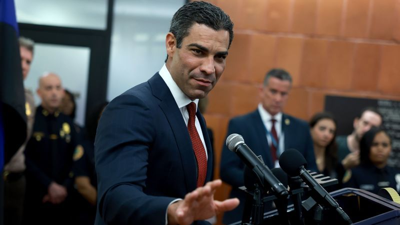 Miami Mayor Francis Suarez files to run for president in 2024