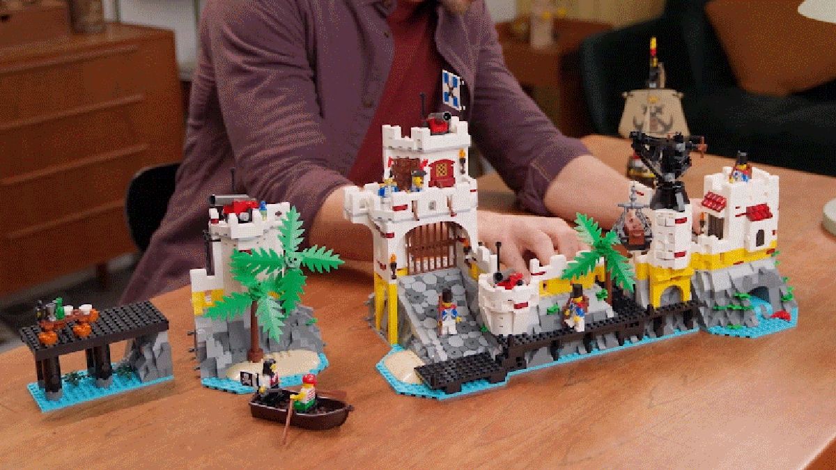 Lego's Fan-Favorite Pirate Set Eldorado Fortress Is Back