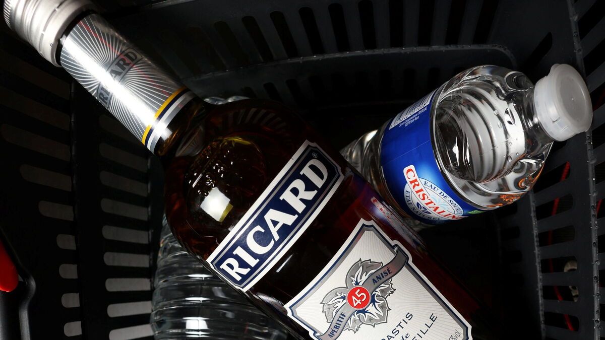 Pourquoi le Ricard et le Pastis 51 pourraient être absents des rayons de Leclerc cet été