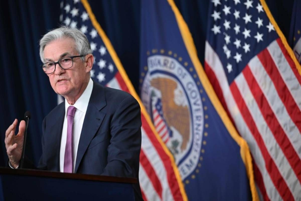 Etats-Unis: la Fed marque une pause dans les hausses de taux pour évaluer la situation