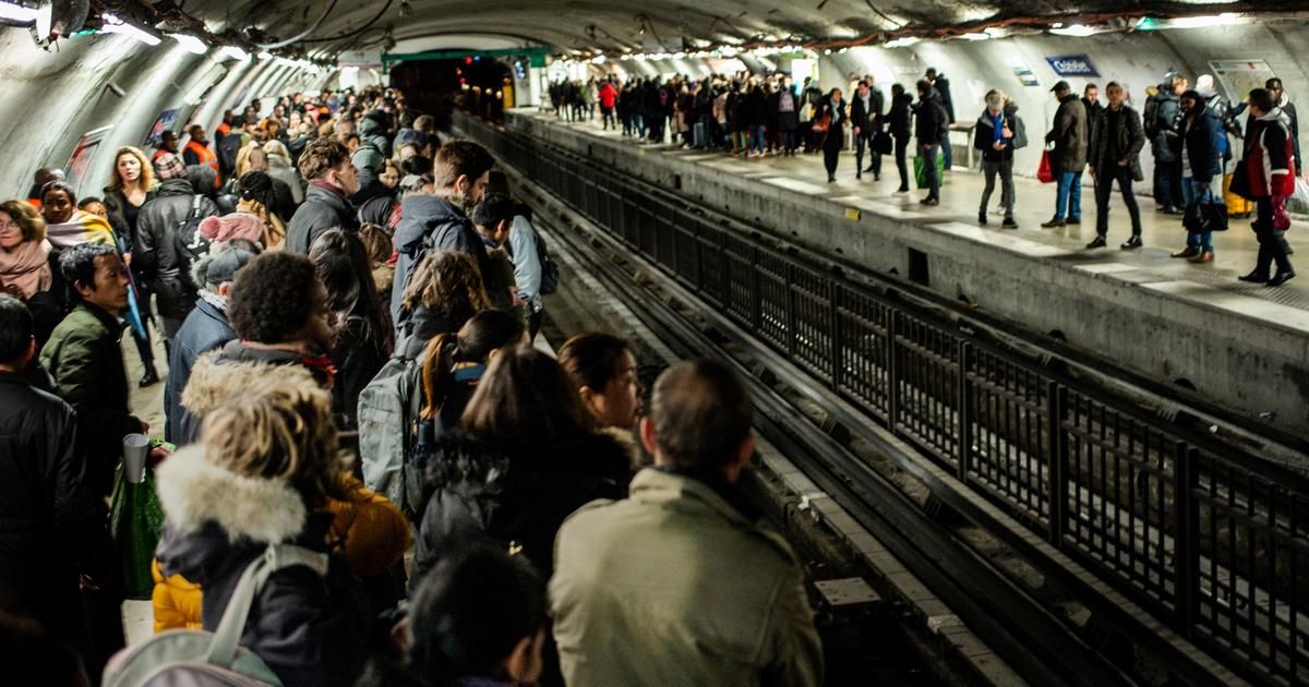 Paris : des rames de métro bloquées sur la ligne 4, le trafic très perturbé