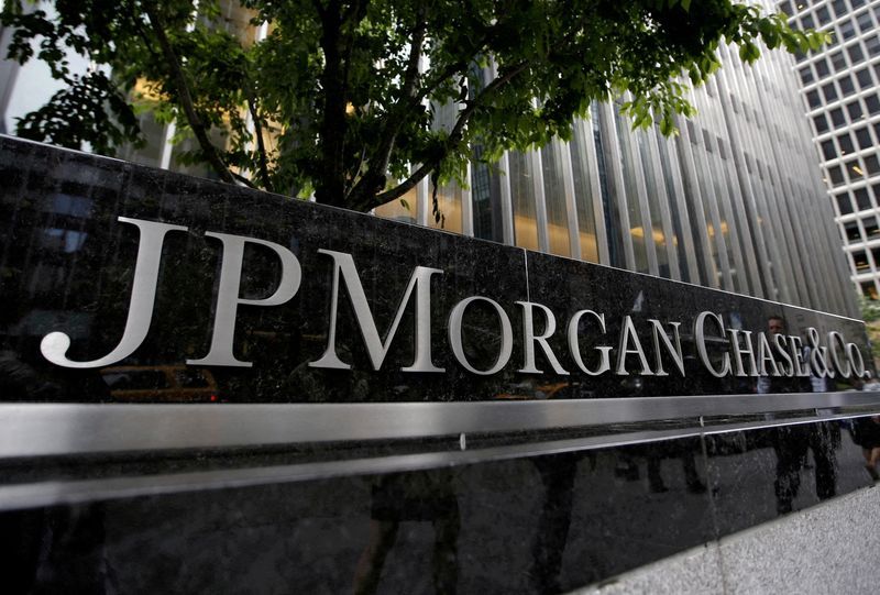 JPMorgan-Le bénéfice bondit au T2 avec la hausse des taux d'intérêt