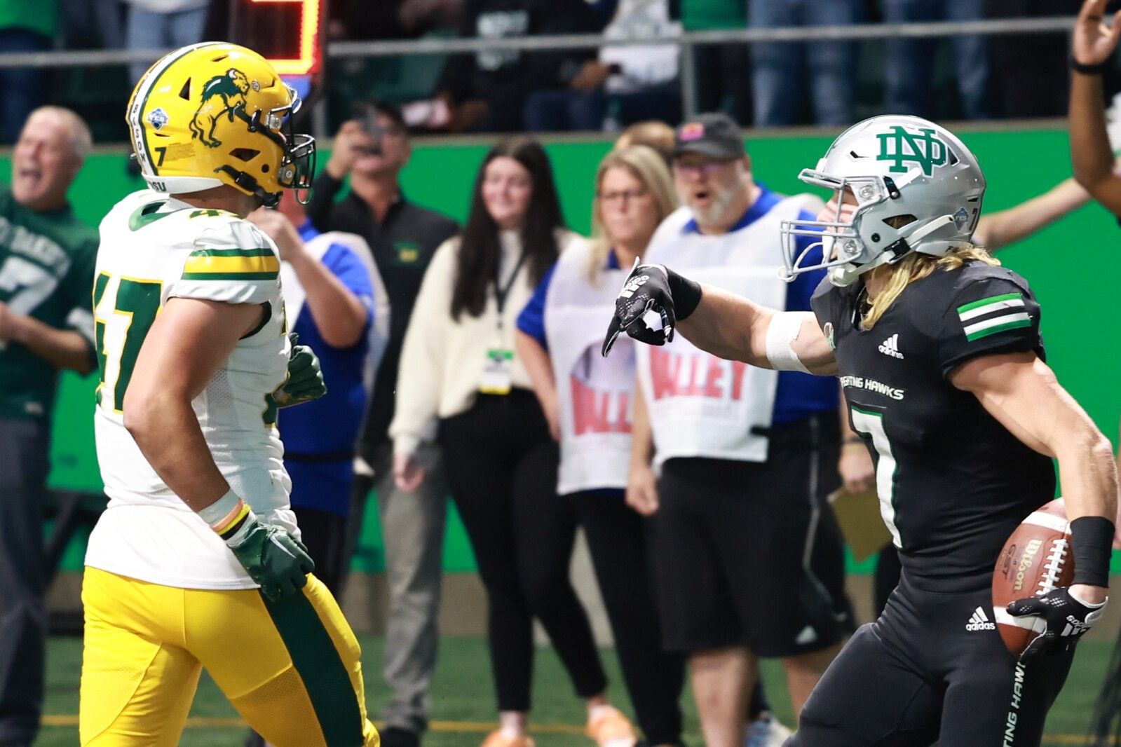 UND snaps rivalry losing streak with dominant 49-24 win over North Dakota State