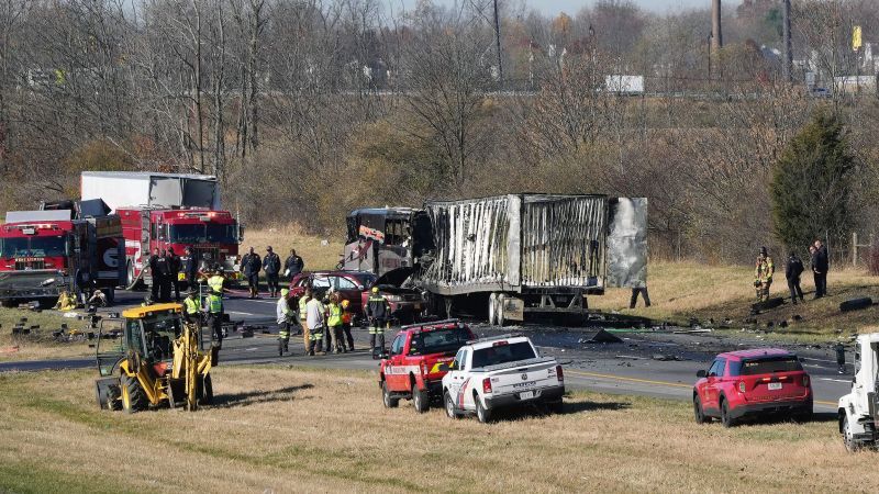 Fatalities in bus crash in Ohio