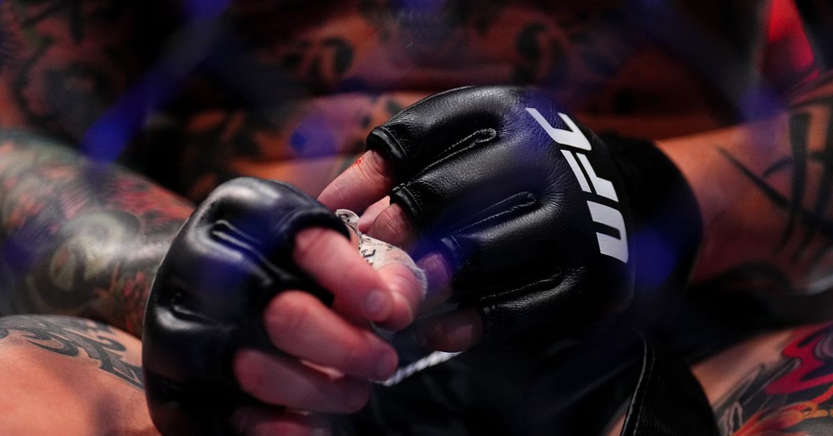 UFC officially abandons new glove design, returns to old gloves for all events moving forward