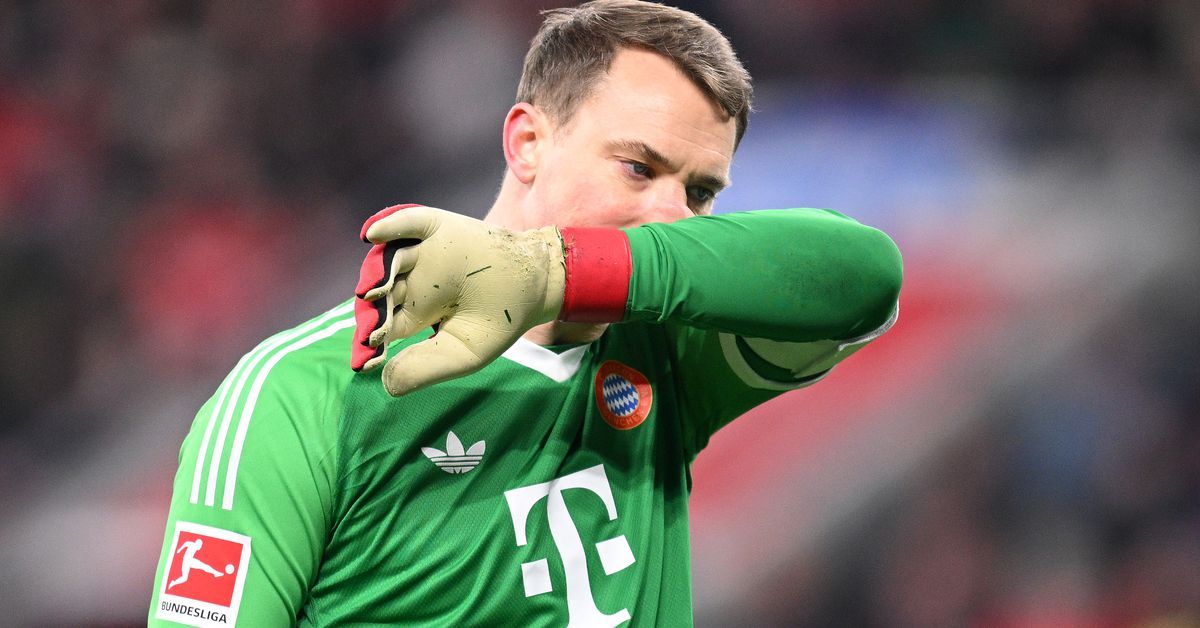 Manuel Neuer reacts to Bayern’s shambolic performance against Bayer Leverkusen