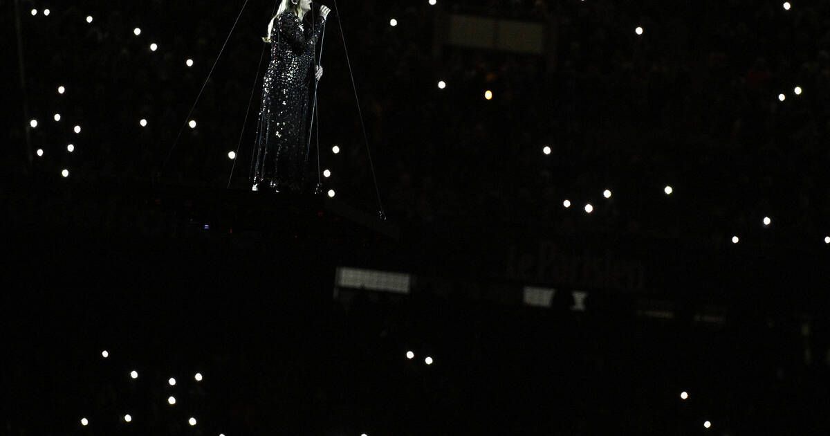 Eurovision 2025 : Louane dévoile sa chanson "Maman" au Stade de France, lors du Tournoi des six nations