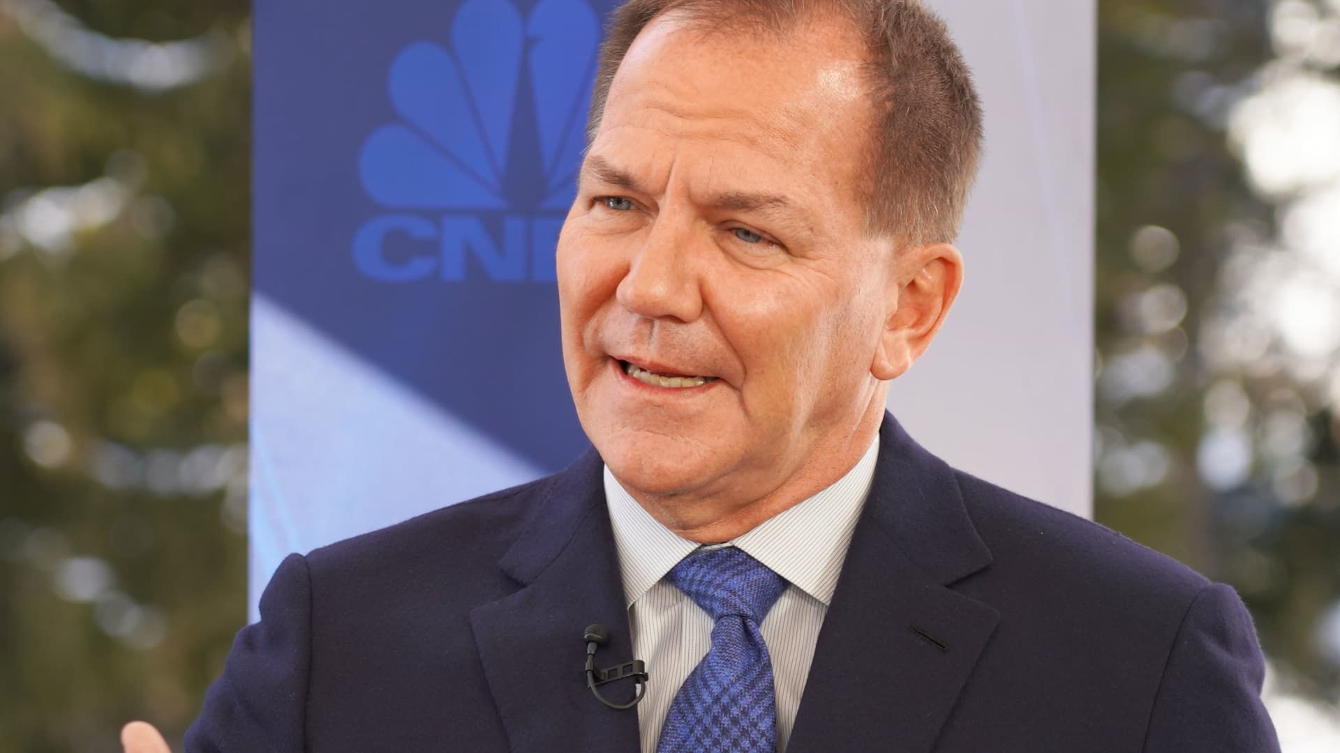 Paul Tudor Jones says the Fed is done raising rates, stocks to finish the year higher from here