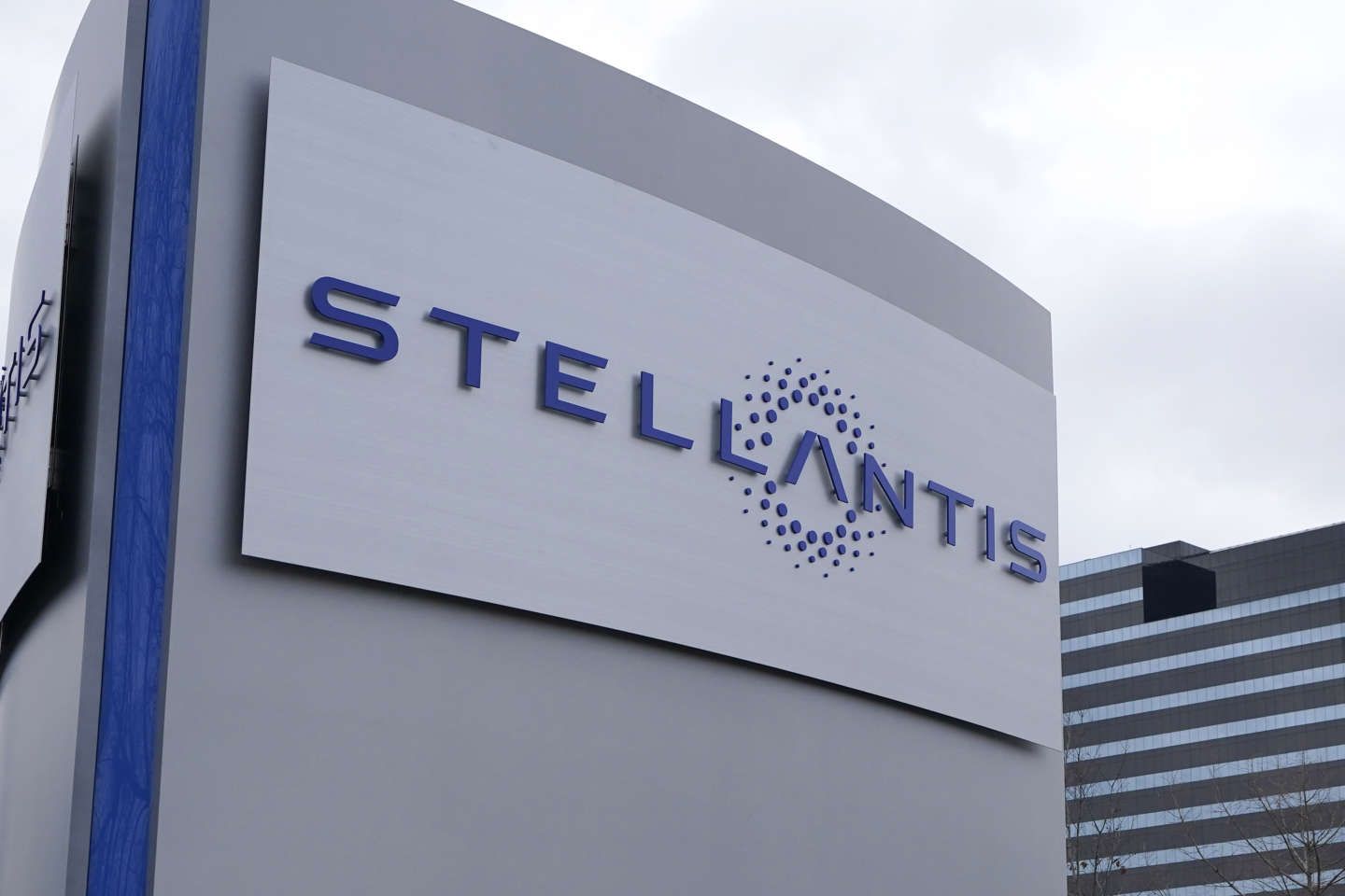 Stellantis arrête la construction de son usine de batteries au Canada, accusant Ottawa de ne pas tenir ses engagements