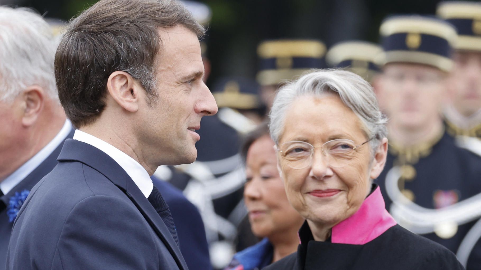 Macron, pour le premier anniversaire de Borne à Matignon, lui fait cadeau de ce compliment