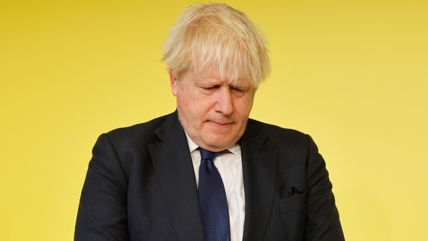 Boris Johnson a bien menti sur le Partygate conclut l’enquête, il dénonce un " assassinat politique "