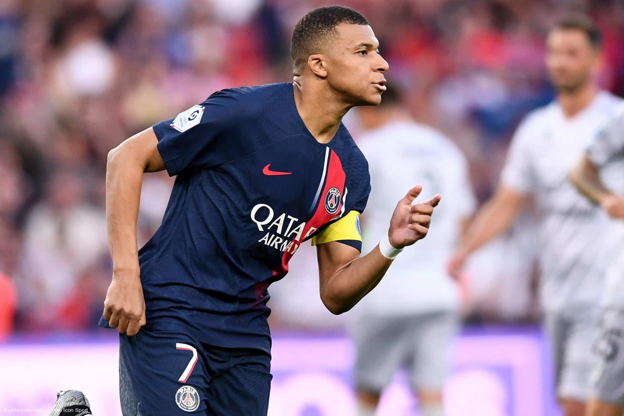 Mercato - PSG : un attaquant du Real Madrid veut Mbappé !