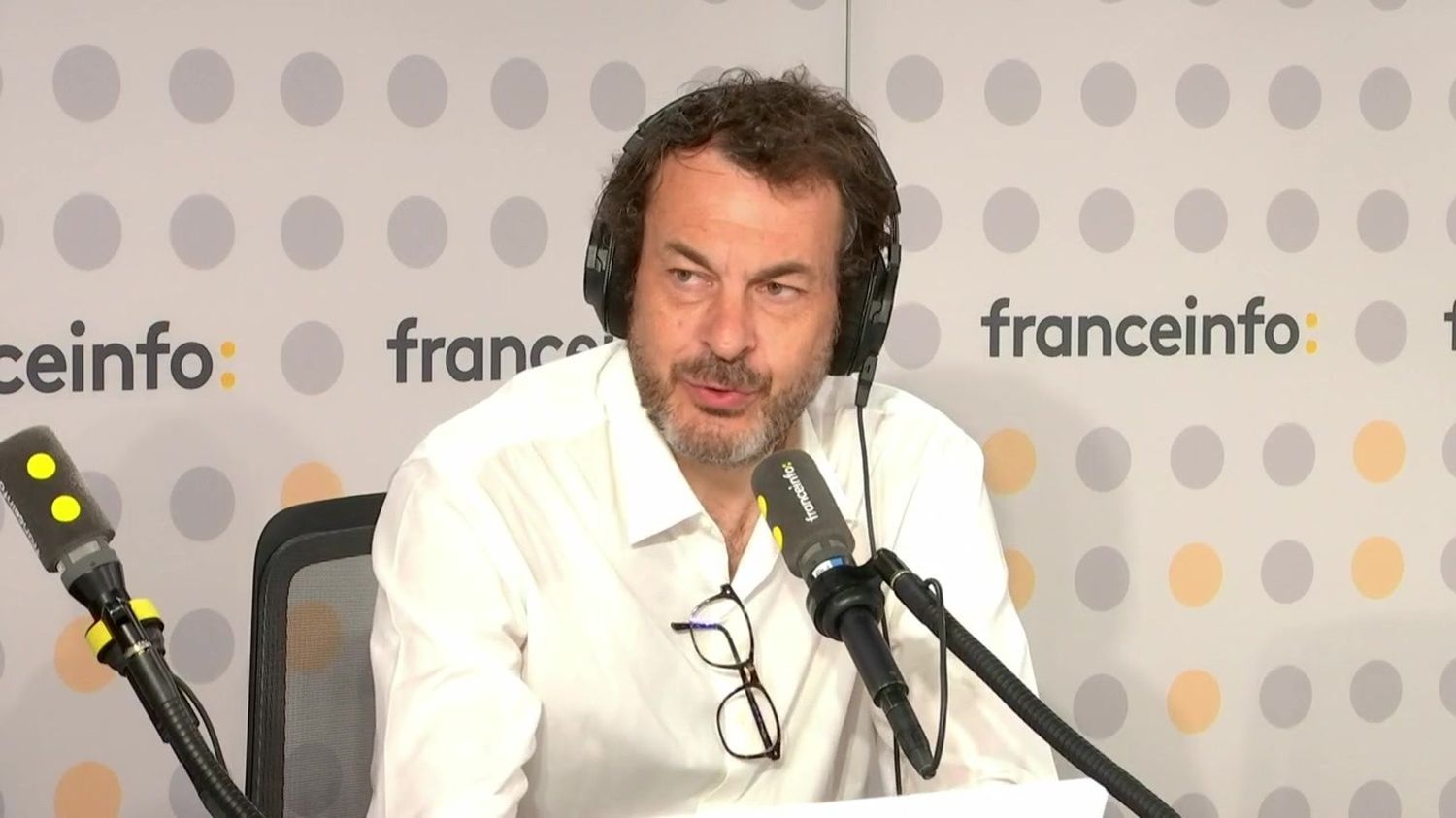 "On ne nous a pas tordu le bras", assure le patron des sports de France Télévisions