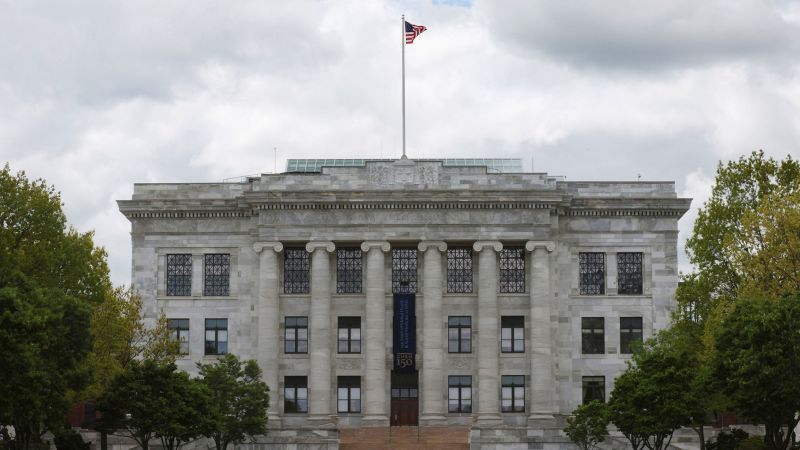 Former Harvard Medical School morgue manager is accused of stealing, selling and shipping human body parts, indictment says