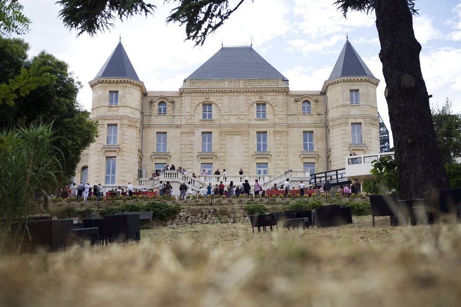 "On attaque notre culture provençale", réactions à l'évincement du petit-fils de Marcel Pagnol du château de la Buzine, le "Château de ma mère"