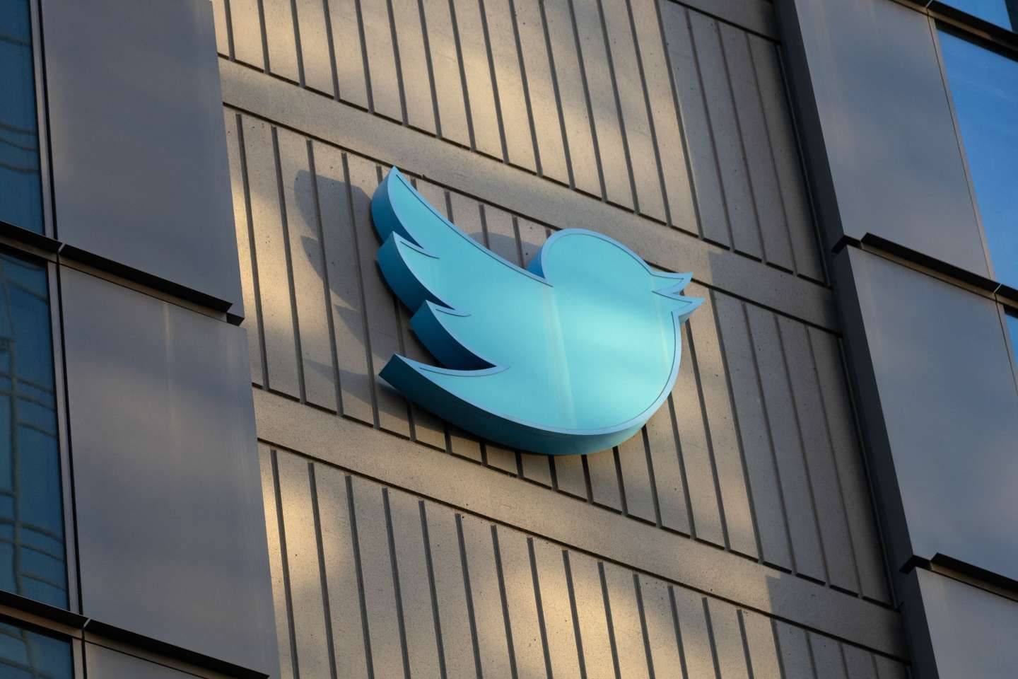 Droits impayés : des labels réclament des centaines de millions de dollars à Twitter