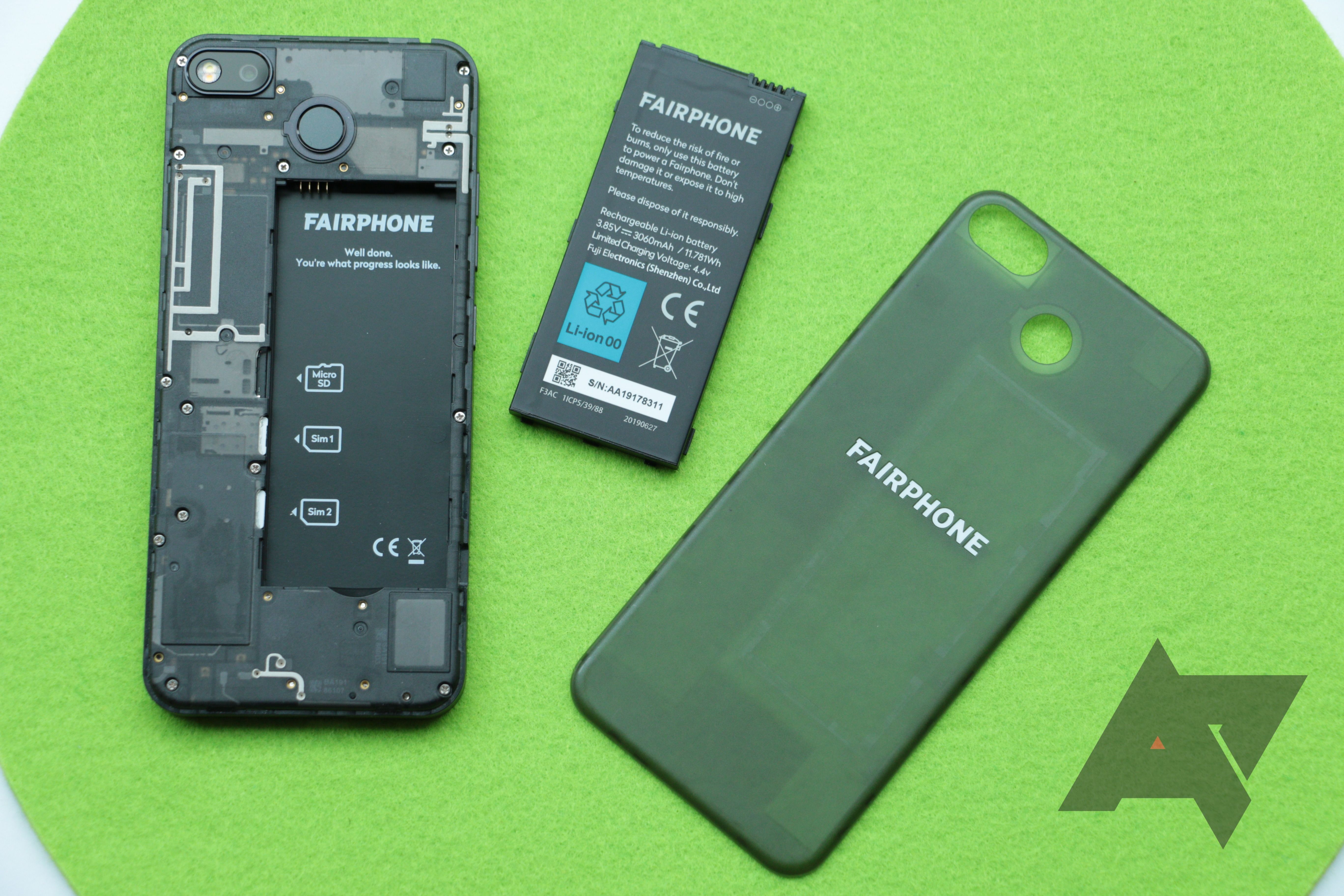 New EU regulation could mean the return of easily replaceable smartphone batteries