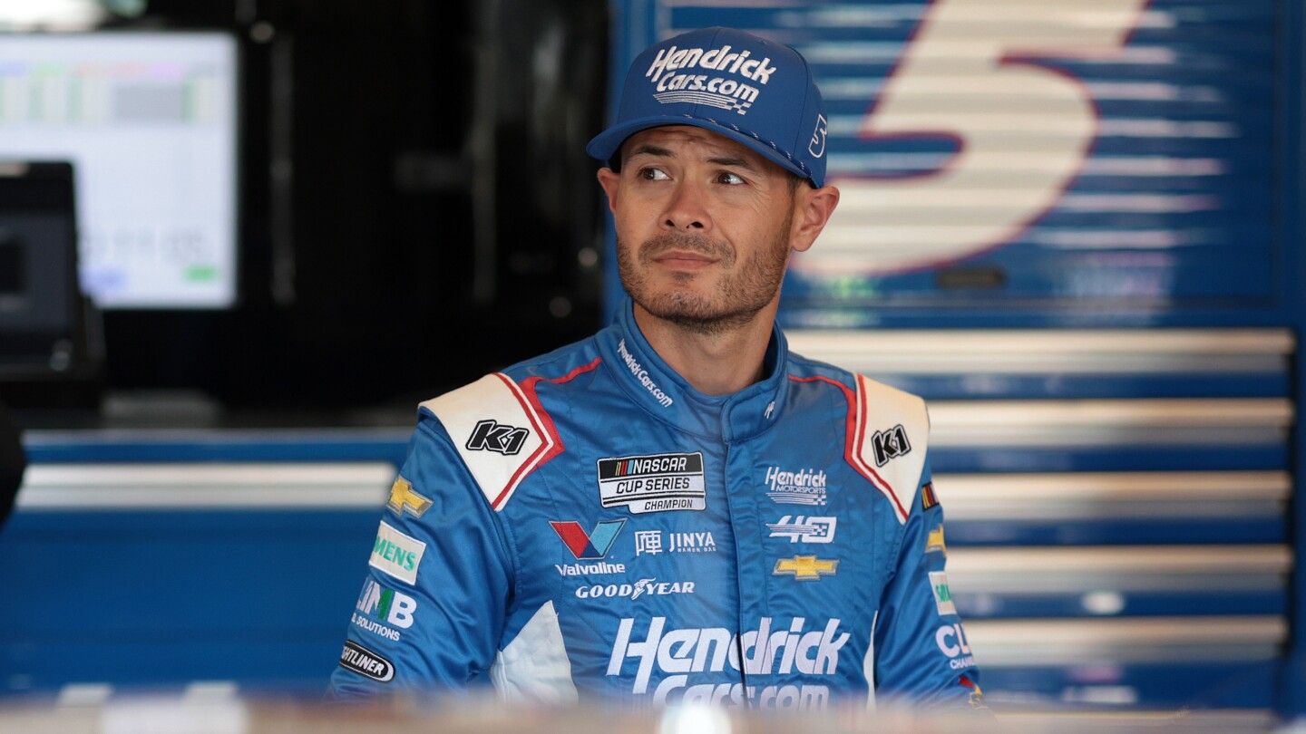 NASCAR Cup starting lineup at Iowa Speedway: Kyle Larson wins pole