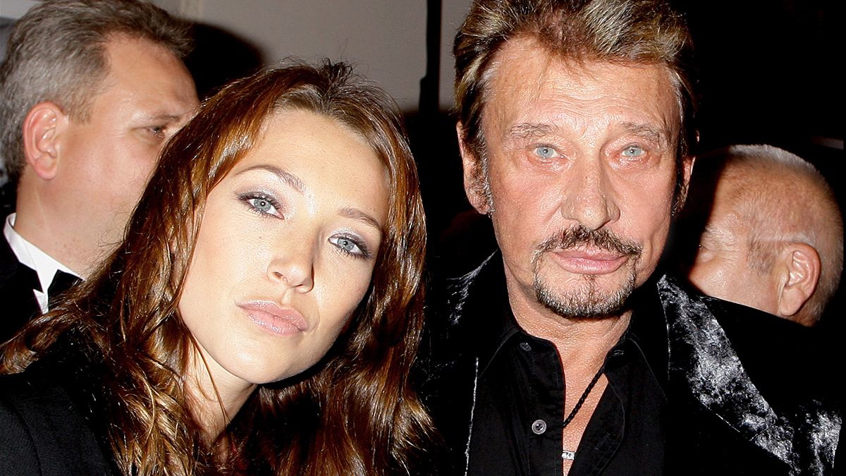 Johnny Hallyday : "Il était habillé en…", Laura Smet fait des révélations inédites sur la mort de son père