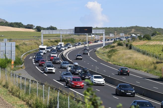 Plusieurs kilomètres de bouchons en Auvergne sur la route des vacances