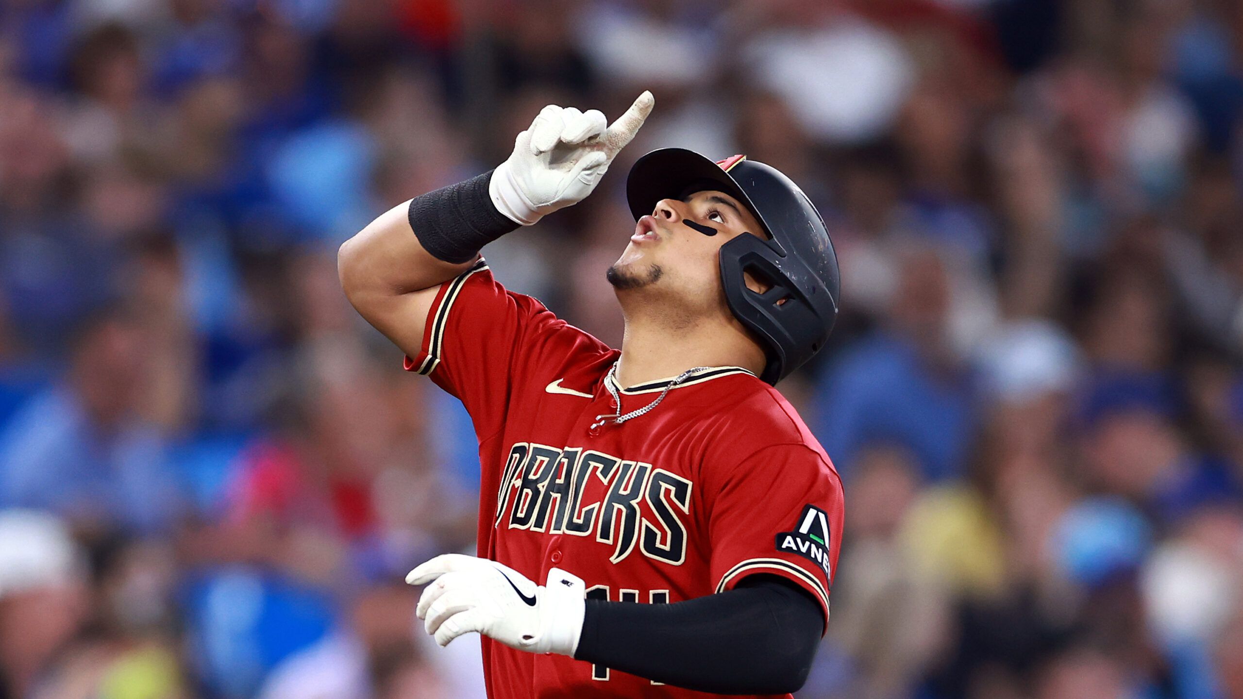 D-backs' bullpen collapses late in road loss to Blue Jays