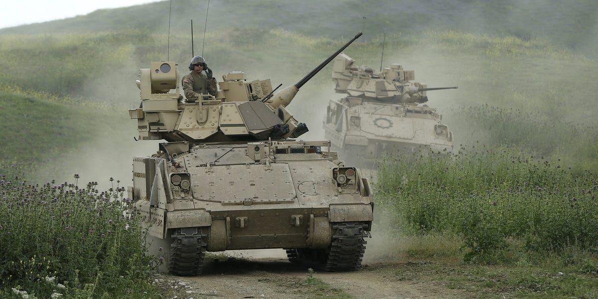 Third of US Bradley Vehicles Sent to Ukraine Already Lost or Destroyed