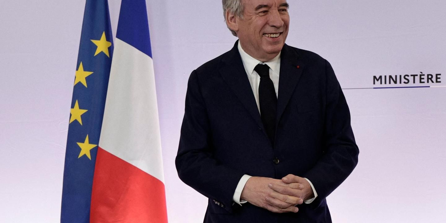 En direct, François Bayrou premier ministre : La France insoumise refuse de participer aux consultations organisées lundi à Matignon