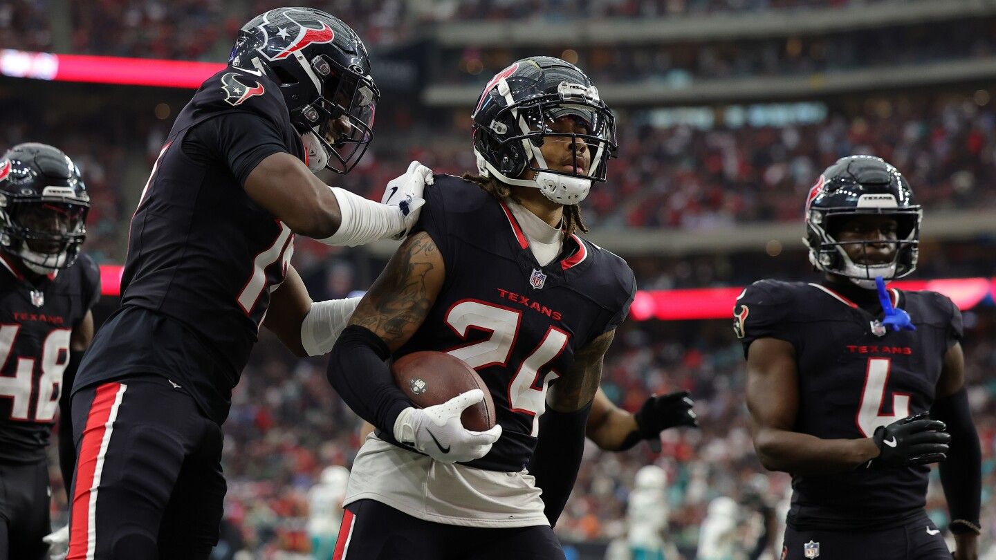 Tua Tagovailoa's four turnovers sink Dolphins in 20-12 loss to Texans