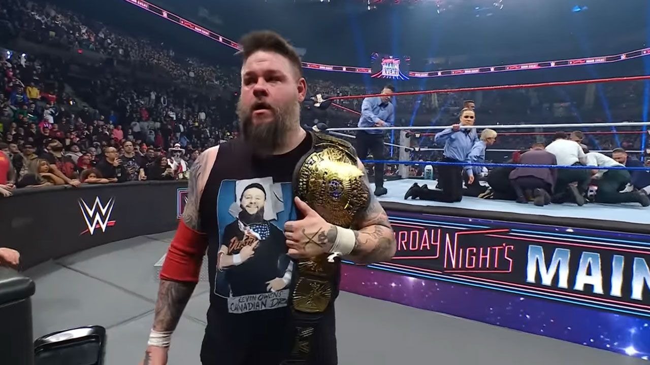 Kevin Owens en possession du WWE Winged Eagle Championship