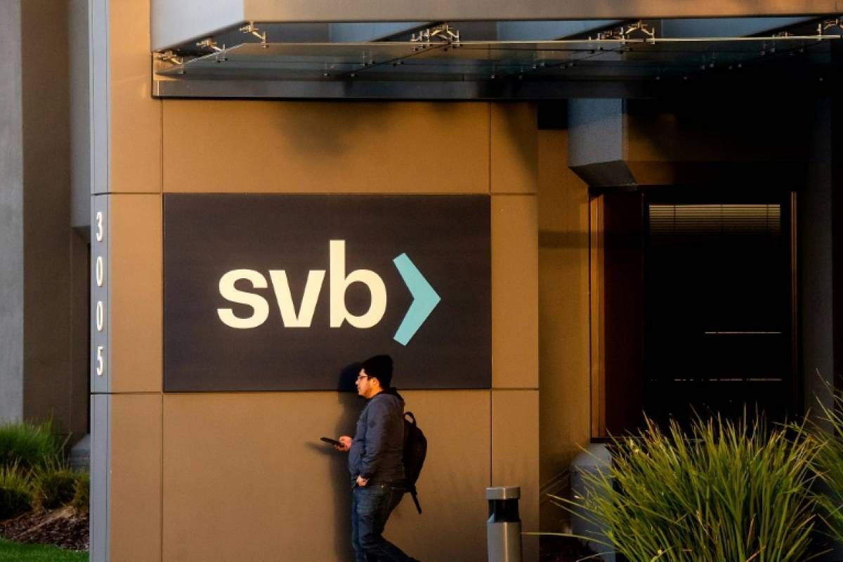 L'ex-patron de SVB incrimine les réseaux sociaux pour une panique bancaire hors norme