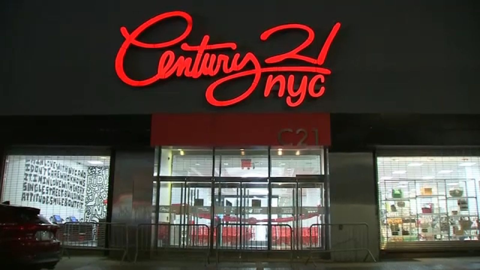 LIVE | Mayor Adams speaks at ribbon cutting ceremony for Century 21 reopening