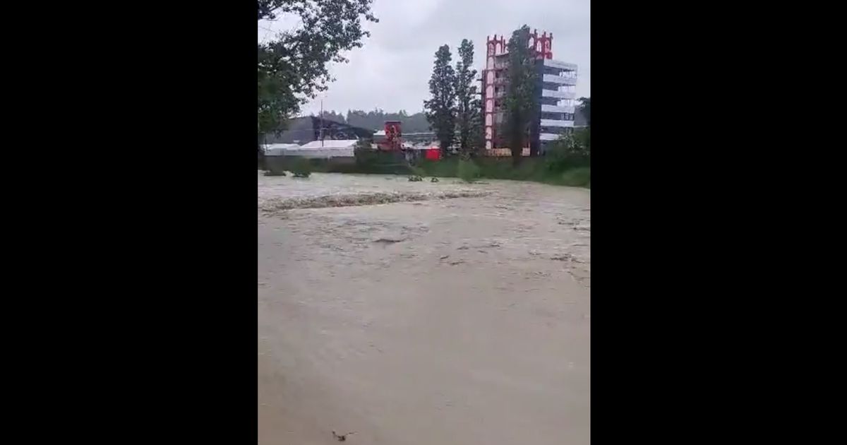 Formule 1 : le circuit d'Imola sous les eaux, les équipes évacuées