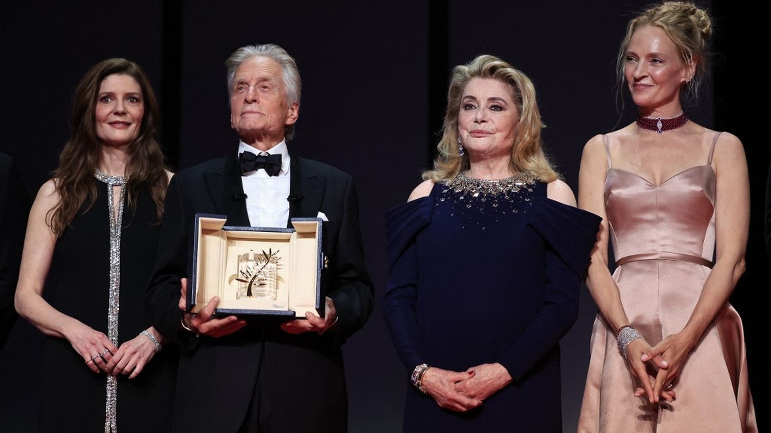 Festival de Cannes 2023 : Maïwenn et Johnny Depp main dans la main, Michael Douglas honoré, hommage à l'Ukraine, ce qu'il faut retenir de la cérémonie d'ouverture