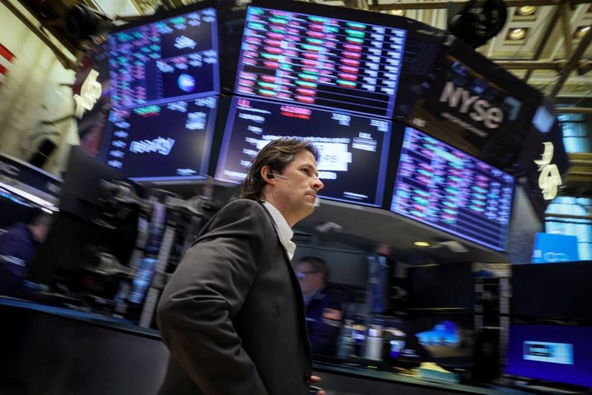 Wall Street finit en baisse, la dette américaine préoccupe