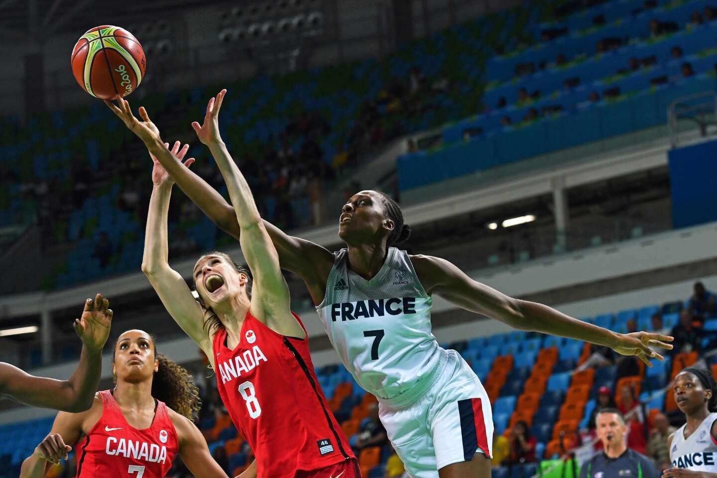 Sandrine Gruda, meilleure marqueuse de l’histoire de l’équipe de France de basket, absente de la liste élargie pour les JO