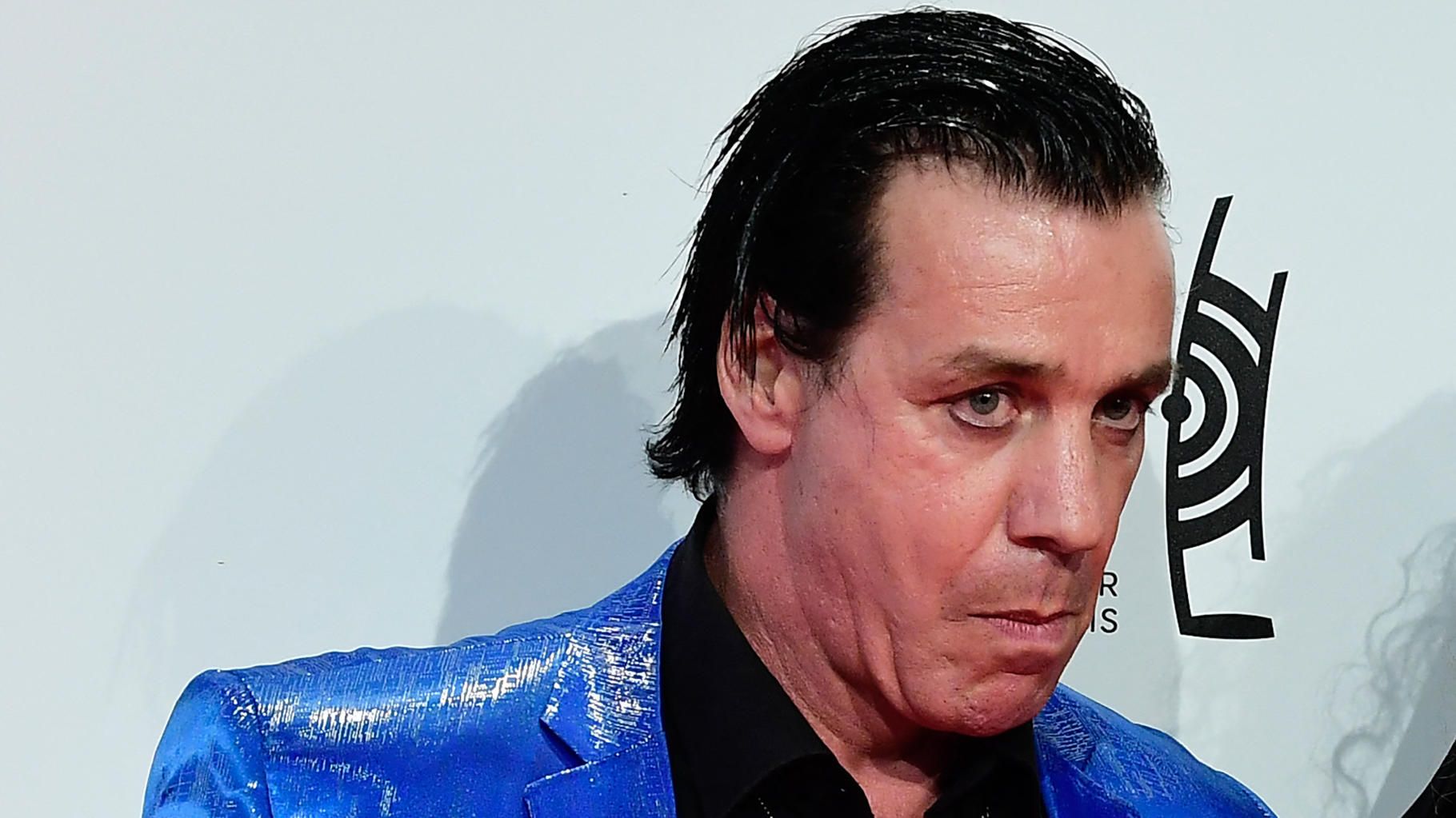 Till Lindemann accusé d’agressions sexuelles, Universal suspend la promotion de Rammstein