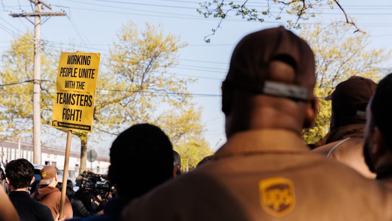 Teamsters will likely authorize a UPS strike Friday