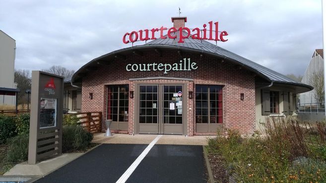 Courtepaille ferme ses deux restaurants de l'agglomération de Bourges