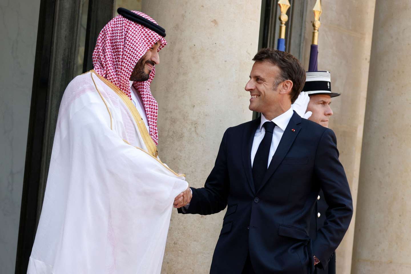 Emmanuel Macron a reçu Mohammed Ben Salman pour un " déjeuner en tête-à-tête " à l’Elysée