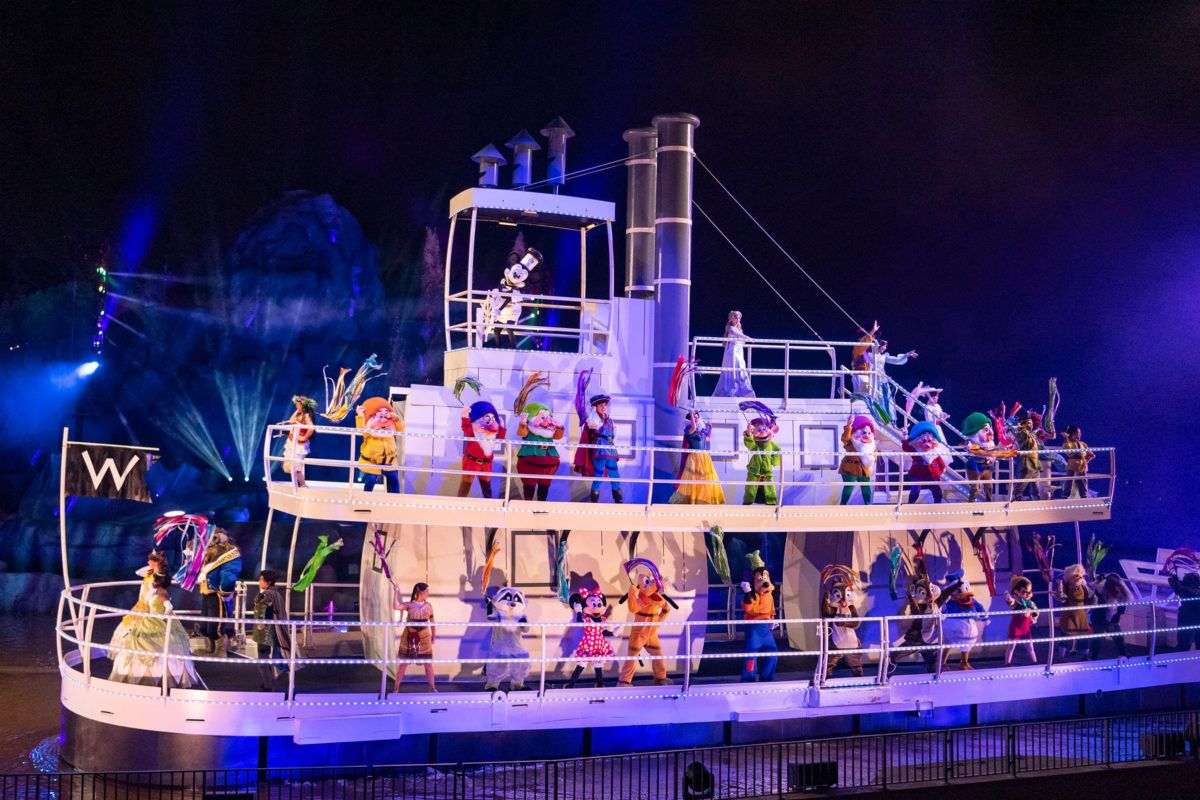 Fantasmic! Will Still Be Performed for Day Guests on Disney Jollywood Nights Event Dates