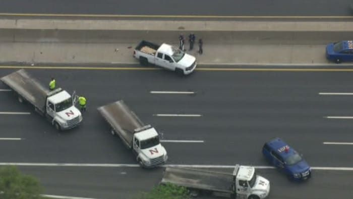 Northbound I-75 at Davison Freeway closed after loose tire crosses median wall, strikes truck