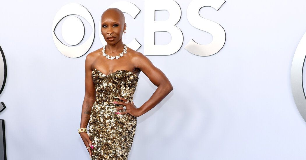 Red Carpet Looks From the 77th Annual Tony Awards