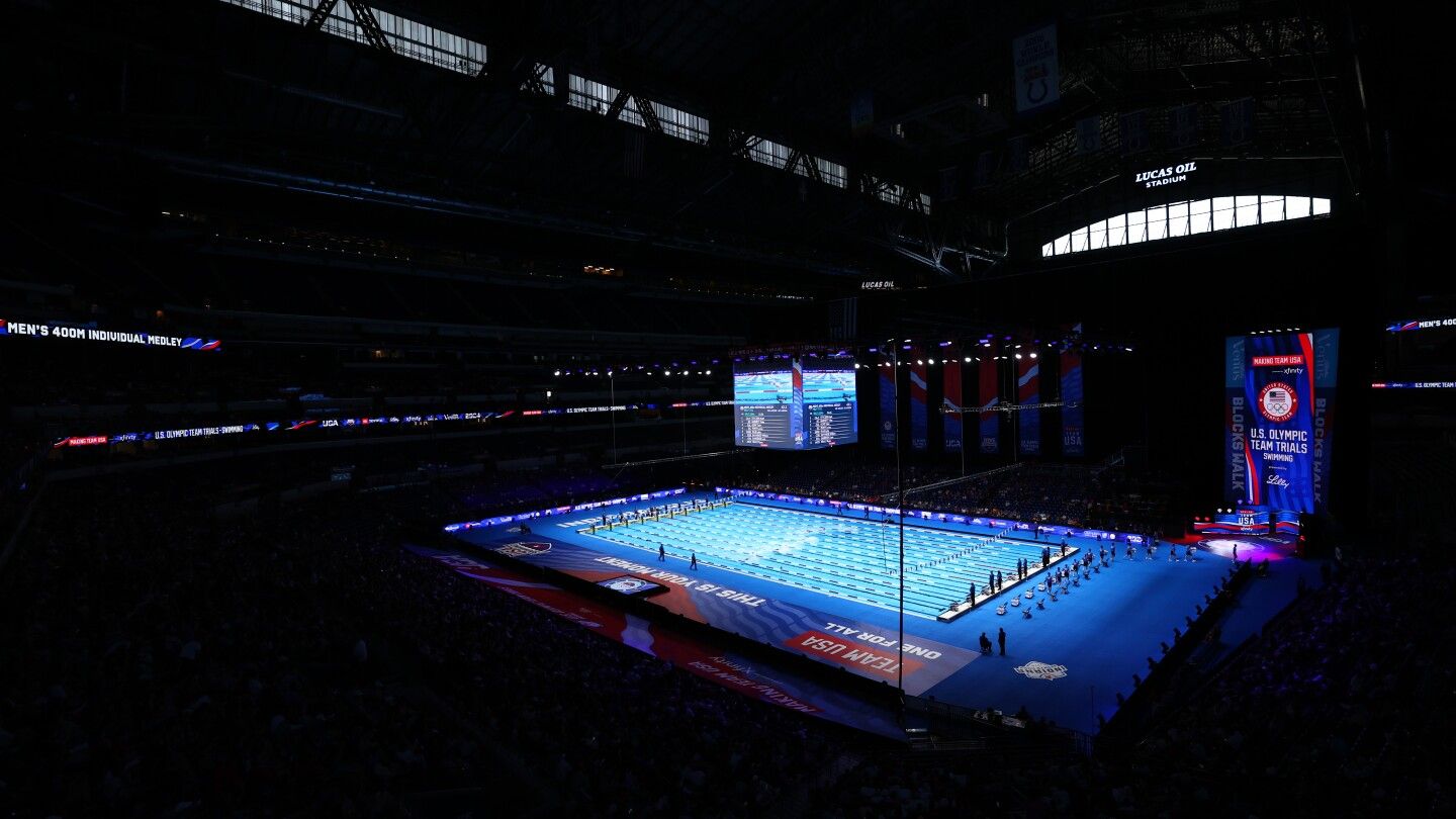 U.S. Olympic Swimming Trials set attendance record at Lucas Oil Stadium