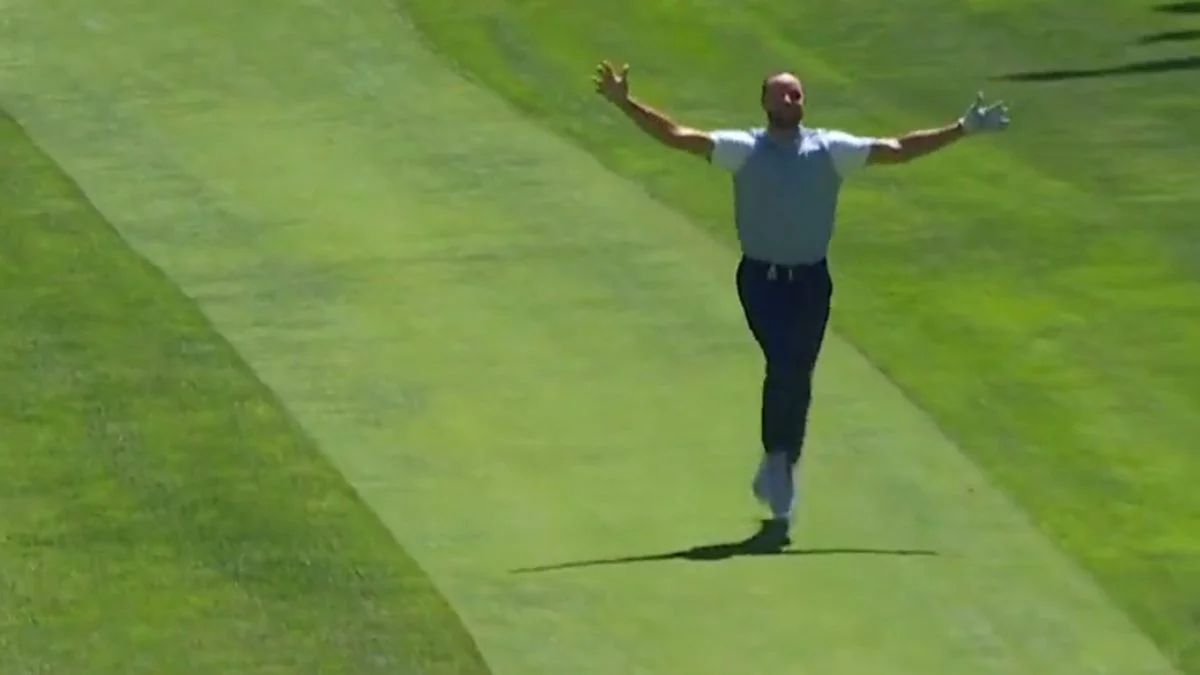 Watch Steph's epic celebration after amazing hole-in-one