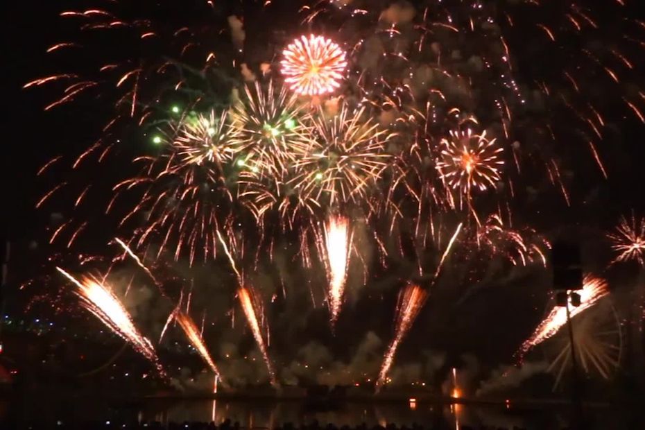 De plus en plus souvent annulés ou décriés, les feux d'artifice ont-ils un avenir