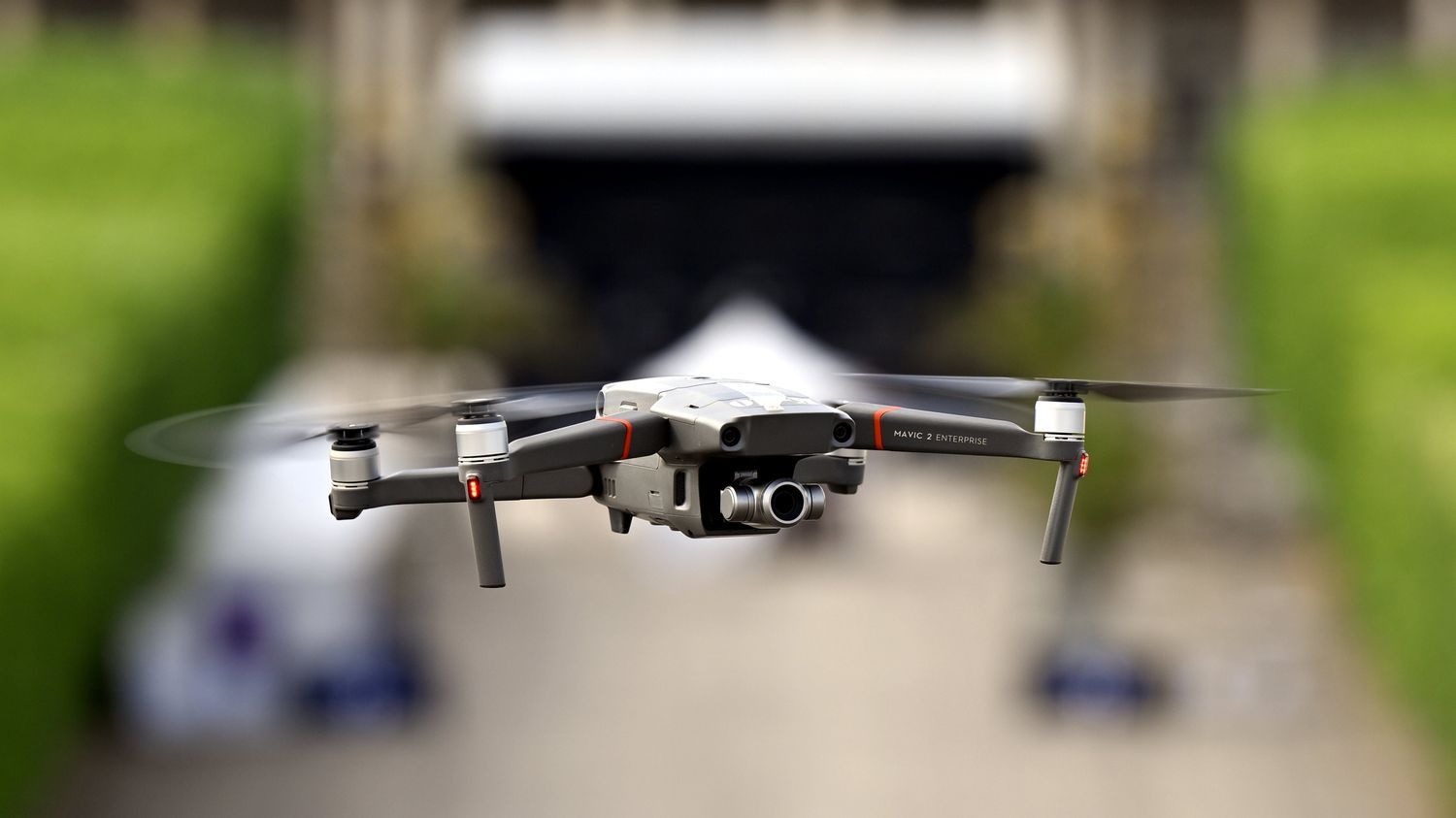 Violences urbaines : la préfecture de police de Paris prolonge jusqu'à lundi l'autorisation de l'usage de drones dans plusieurs communes par les forces de l'ordre, notamment à l'Haÿ-les-Roses