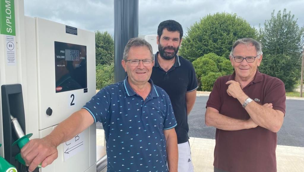 Un petit village de Dordogne retrouve une station service grâce à ses habitants